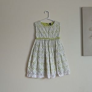 Girls dress